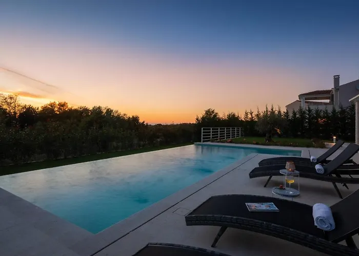 Divine By Ilc Villa *