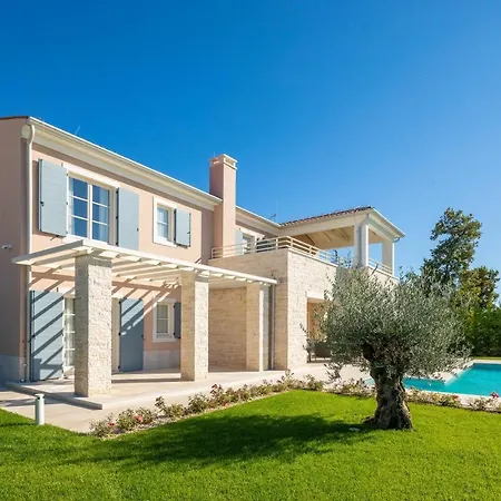Villa Divine By Ilc